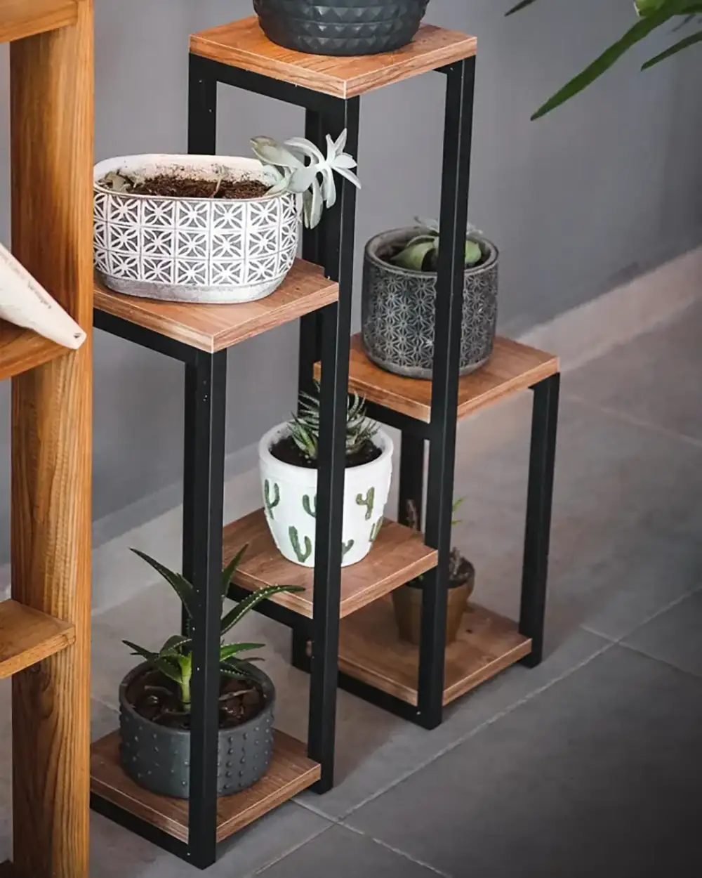 Metal Flower Pot Holder With Wooden Shelves (6 Shelves)